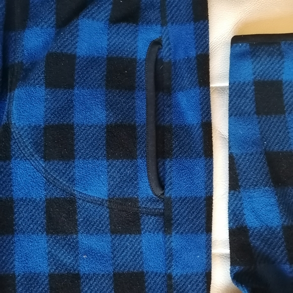 Uniqlo boys fleece full zip lightweight jacket - Picture 3 of 4